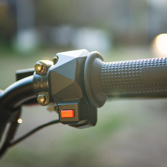 PremiumTorque Flow Throttle billet aluminum thumb throttle for Razor MX500 and MX650 electric bike builds